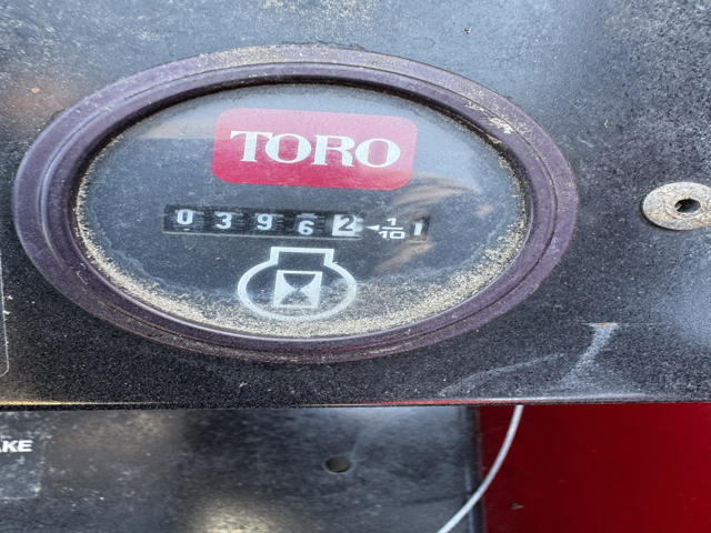 Toro-Turf-Sweeper-4800-1-640×480-1