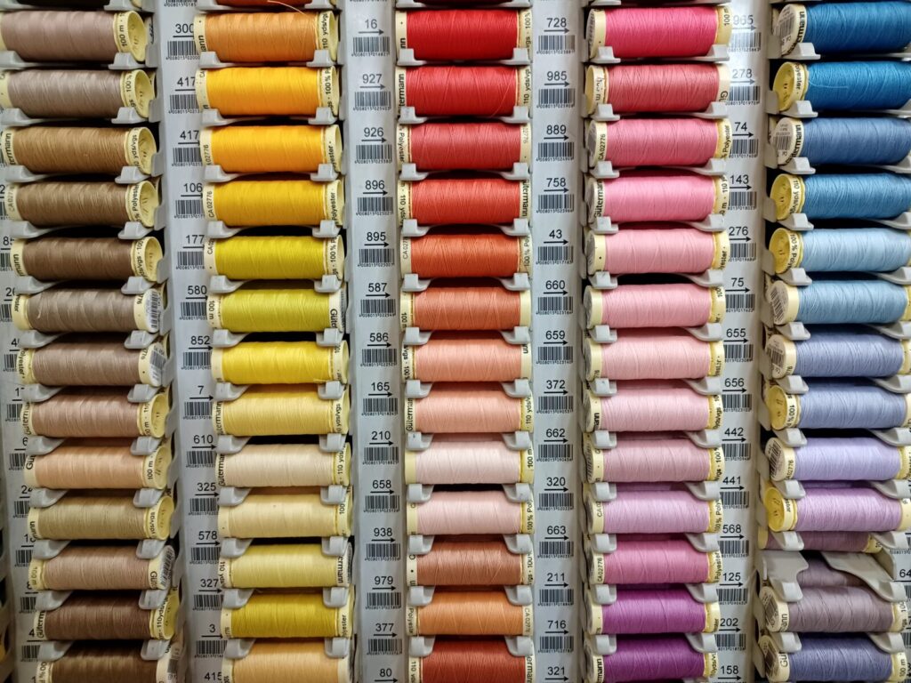 sewing-threads-1