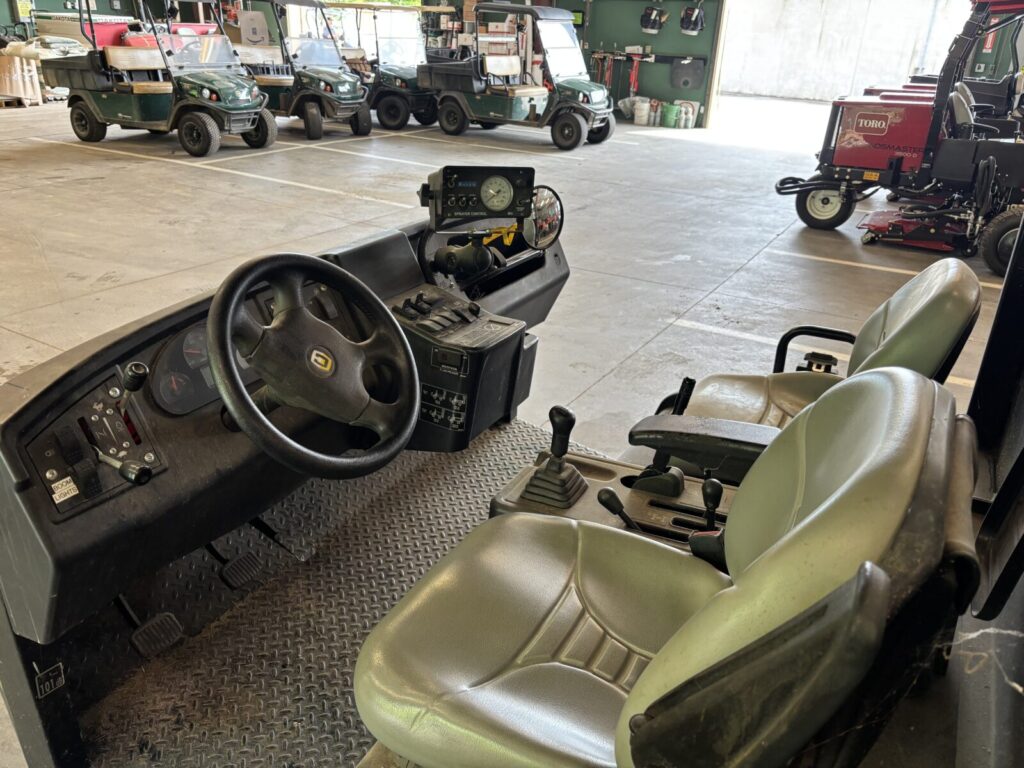 Cushman-Sprayer-2-1