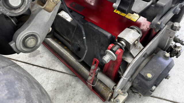 Toro-Greensmaster-Triflex-3400-Diesel-Greens-Mower-2-800×600-1-2