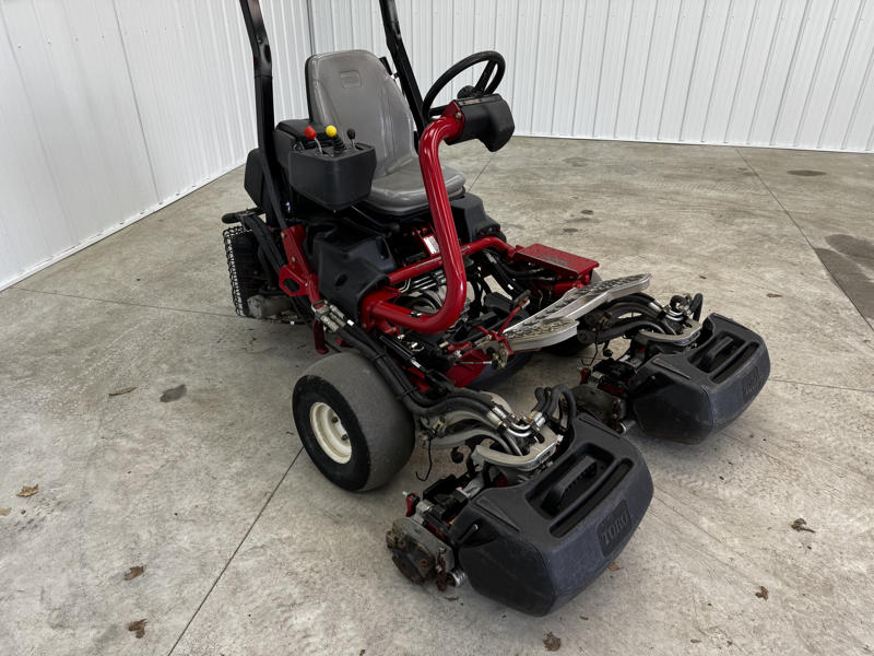 Toro-Greensmaster-Triflex-3400-Diesel-Greens-Mower-3-800×600-1