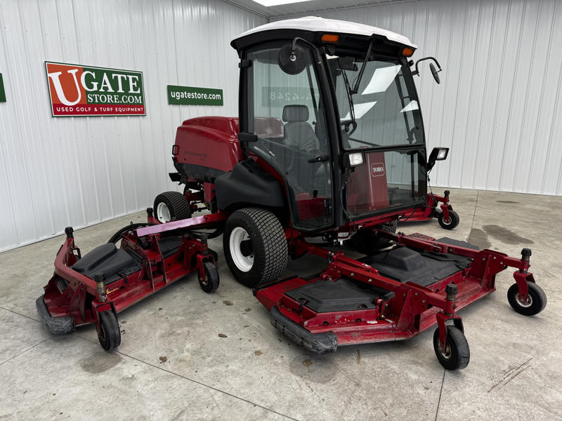 Toro-Groundsmaster-5910-Diesel-4WD-Climate-Controlled-Cab-Wide-Area-Mower-8-800×600-1