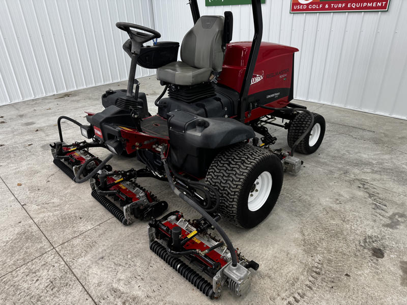 Toro-Reelmaster-5510H-Diesel-4WD-Hybrid-Electric-Cutting-Units-6-800×600-1