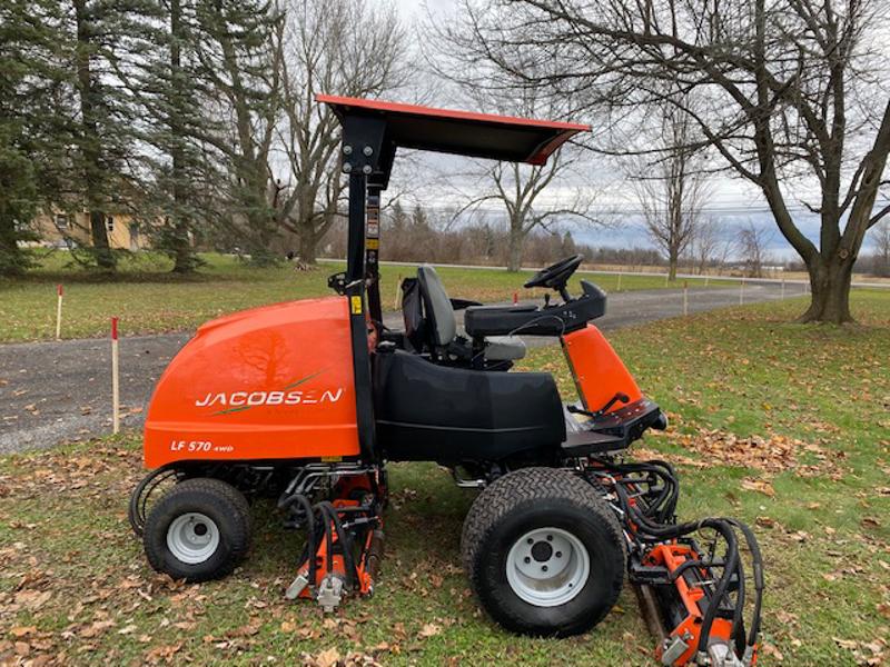 2013-Jacobsen-LF570-Diesel-4WD-Fairway-Mower-3-800×600-1