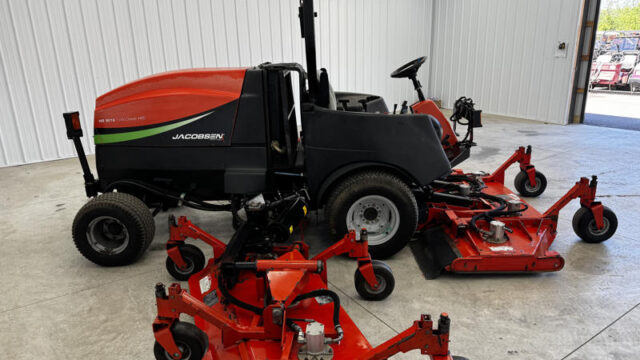 Jacobsen-HR9016-Turbo-Diesel-4WD-Wide-Area-Mower-2-800×600-1