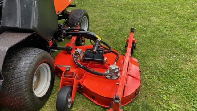 Jacobsen-R311-T-Diesel-4WD-Wide-Area-Mower-5-800×600-1