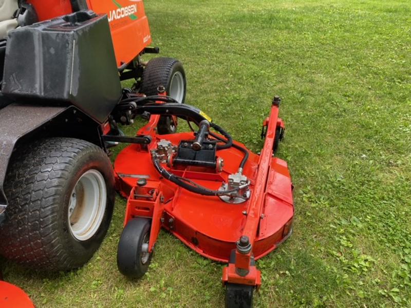 Jacobsen-R311-T-Diesel-4WD-Wide-Area-Mower-5-800×600-1