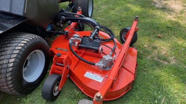 Jacobsen-R311T-Diesel-4WD-Wide-Area-Mower-2-800×600-1