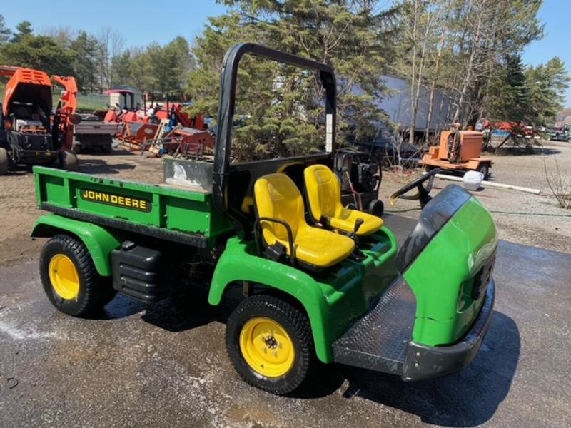 John-Deere-Pro-Gator-2WD-Gas-Utility-Vehicle-5-800×600-1