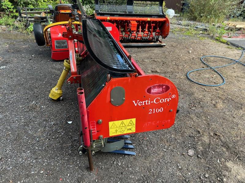 Redexim-Verti-Core-2100-Tractor-Driven-Aerator-2-800×600-1