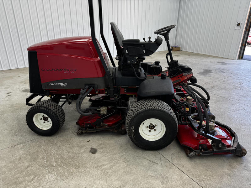 Toro-Groundsmaster-4300-Diesel-4WD-Contouring-Rotary-Mower-4-800×600-1