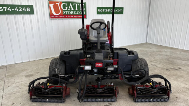 Toro-Reelmaster-5510-Diesel-2WD-Fairway-Mower-8-800×600-1