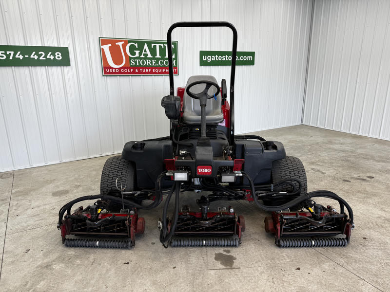 Toro-Reelmaster-5510-Diesel-2WD-Fairway-Mower-8-800×600-1