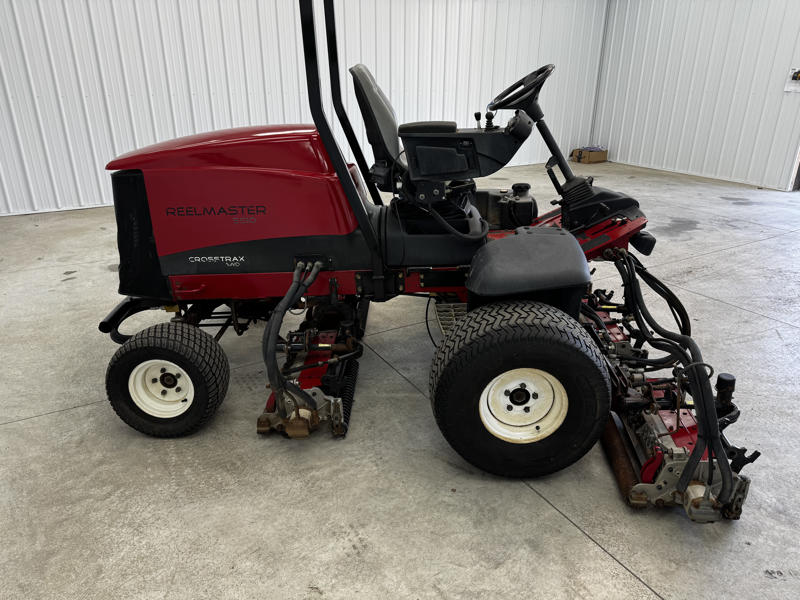 Toro-Reelmaster-5510-Diesel-4WD-Fairway-Mower-3-800×600-1