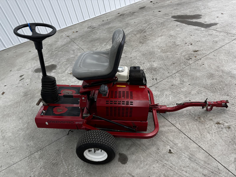 Toro-Greens-Roller-1240-Turf-and-Greens-Roller-2-800×600-1-1