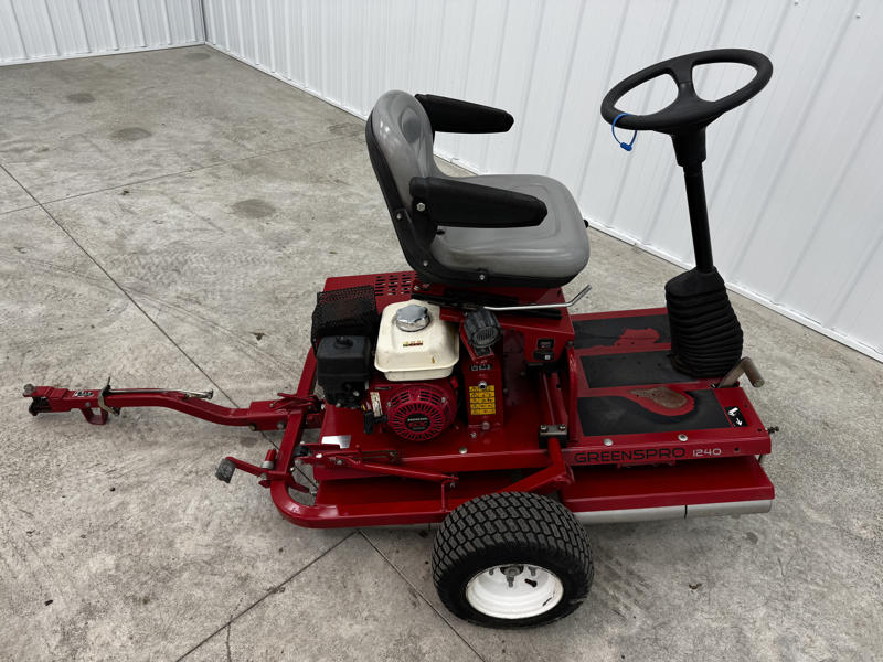 Toro-Greens-Roller-1240-Turf-and-Greens-Roller-2-800×600-1