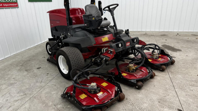 Toro-Groundsmaster-4500-Diesel-4WD-Contouring-Mower-7-800×600-1