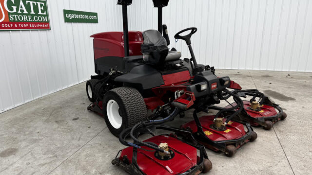 Toro-Groundsmaster-4500-Diesel-4WD-Contouring-Mower-8-800×600-1-1
