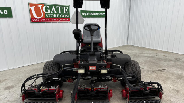 Toro-Reelmaster-5510-Diesel-2WD-Fairway-Mower-3-800×600-1