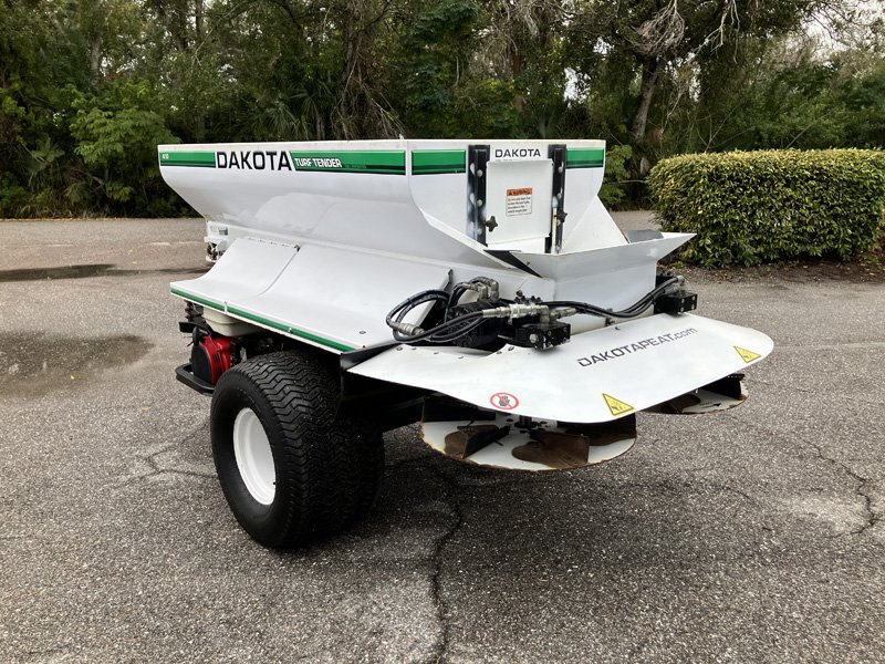 2019_Dakota_410_Turf_Tender_Used_Statewide_Turf_Equipment_700T-078(1).jpg.7f6372b0f0fbbce6552c0505f091e5e3.jpg