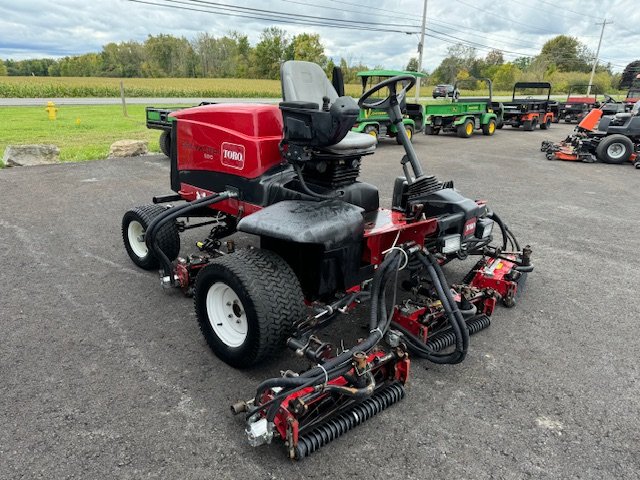 IMG_6246usedToro5210ReelmasterFairwaymowerforsale.jpg.759900b5f7f12dcf4a8ed5bd2bc9b376.jpg