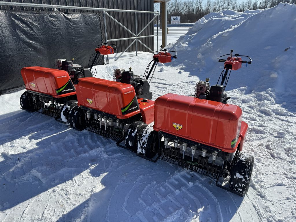 Jacobsen-Greensaire-24-aerator-2.jpeg.68282f4586ed5eb429aa252993d3f616.jpeg