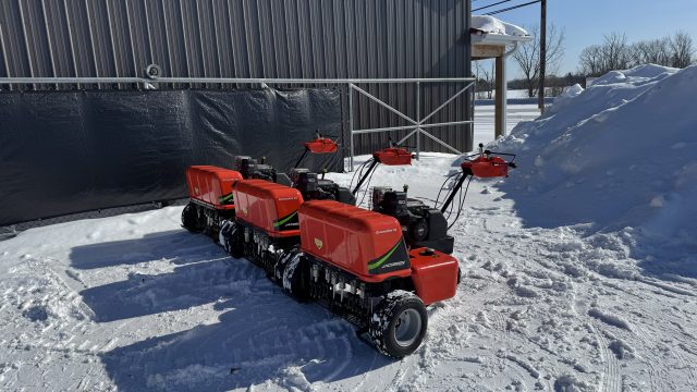 Jacobsen-Greensaire-24-aerator-4.jpeg.eba5dc6701ec1613ee39d069a446aacf.jpeg