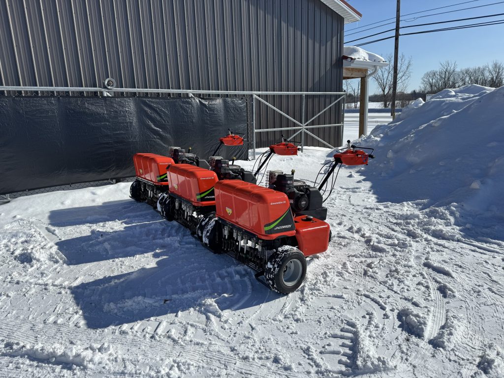 Jacobsen-Greensaire-24-aerator-7.jpeg.233c34de59b09be179d0b4111f3ee930.jpeg