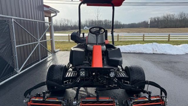 Jacobsen-LF550-2×4-Fairway-Mower-1.jpeg.171aa54bfc9f8bd7bc85962aa738a70d.jpeg