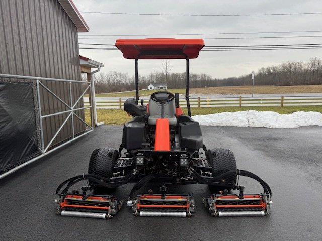 Jacobsen-LF550-2×4-Fairway-Mower-1.jpeg.277eeb7ecbd142d3ea01404549908fa0.jpeg