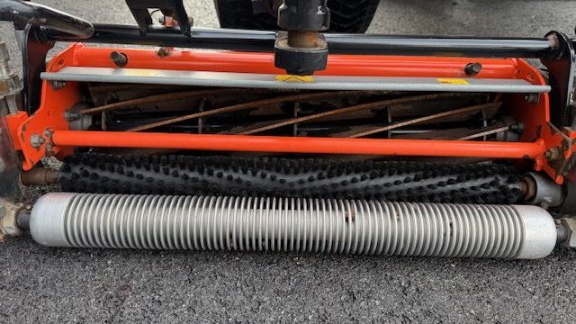 Jacobsen-LF550-2×4-Fairway-Mower-5.jpeg.cff2ee6a5f19d3cab87409695af38835.jpeg