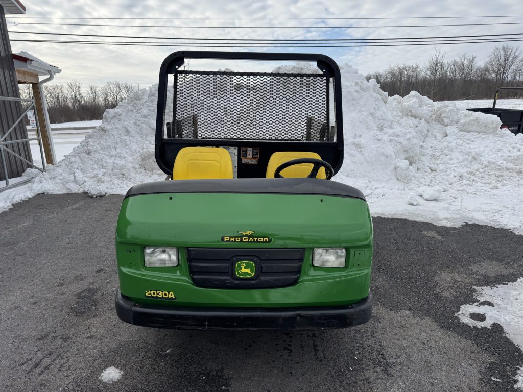 John-Deere-2030D-4×4-High-Flow-Hydraulics-Utility-Vehicle-2.jpeg.f4f6b49c19924c42f153ce99586dc208.jpeg