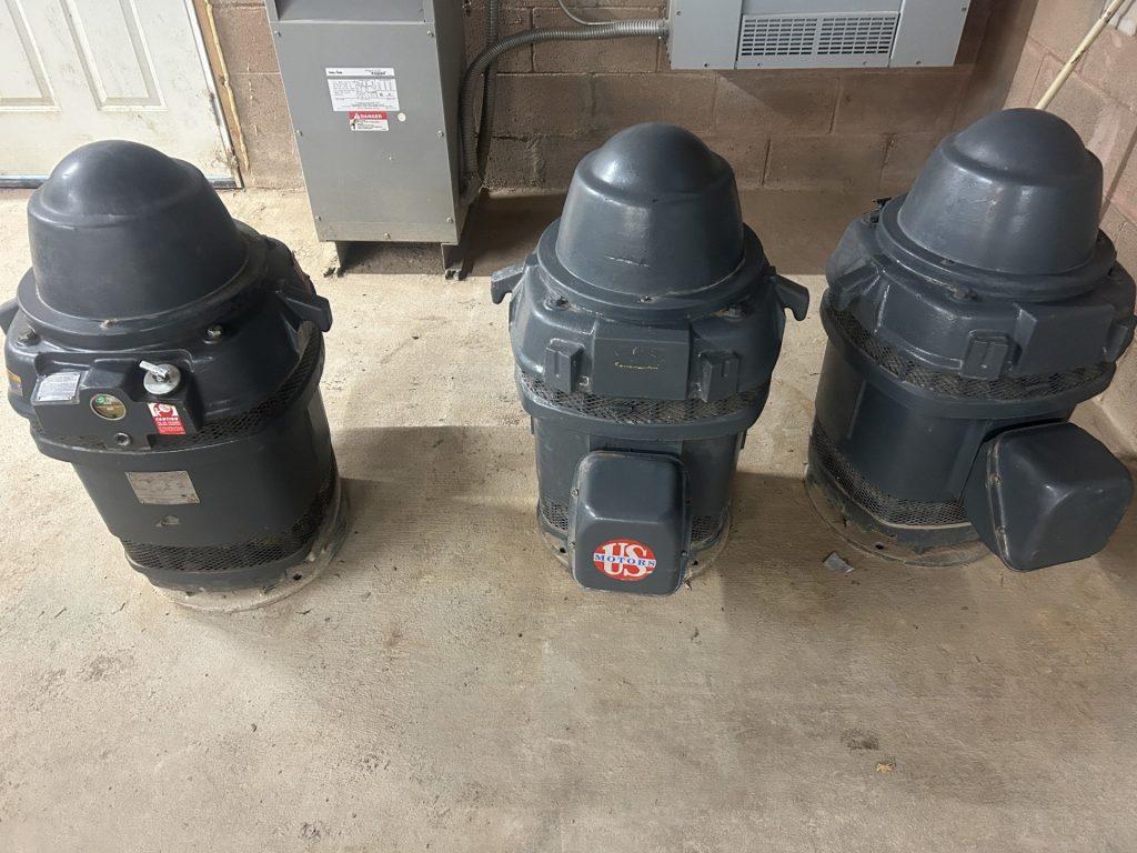 Pumps311-25.jpg.d404f0e37aa9a8a434b2a68ddba28c20.jpg