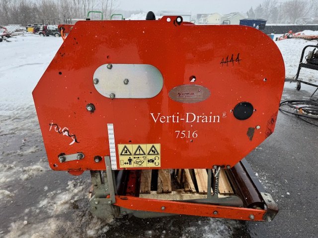 Redexim-Verti-Drain-7516-2.jpeg.f35b9db891a299af3052e81b8caeef5e.jpeg