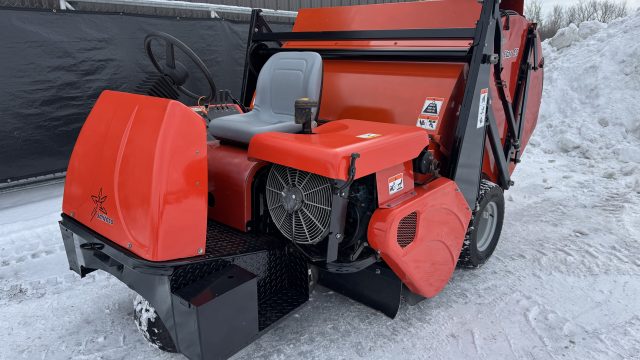 Smithco-Sweepstar-60D-Sweeper-3.jpeg.cfb07c15b23be599daebf5b5d2b88106.jpeg