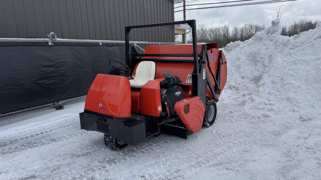 Smithco-Sweepstar-60G-1.jpeg.02b920c41d28732edfd59013f4097cf7.jpeg