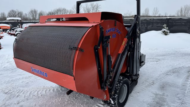 Smithco-Sweepstar-60G-4.jpeg.1c9ea2686eebbcca4dd0ef652a91bb02.jpeg