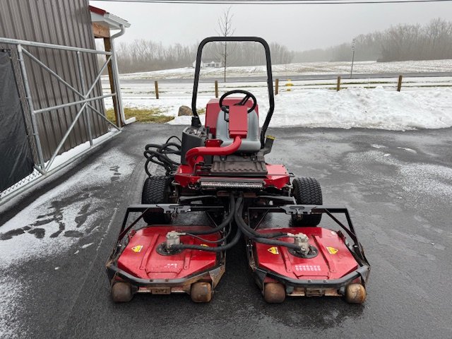 Toro-3500F-Groundsmaster-Rotary-Mower-1.jpeg.e597f78853bc6c5e5afb71723f2a8f49.jpeg
