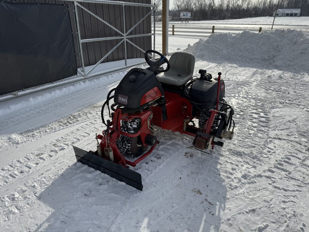 Toro-5040-SandPro-Bunker-Rake-6.jpeg.437443d0c406a971d6ba7d6948871117.jpeg