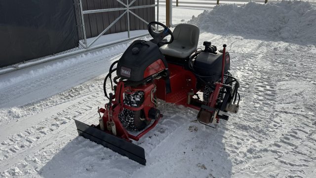 Toro-5040-SandPro-Bunker-Rake-6.jpeg.437443d0c406a971d6ba7d6948871117.jpeg
