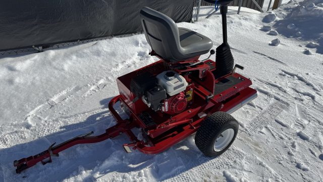 Toro-GreensPro-Greens-Roller-2.jpeg.8f074f85fa40b80543a64d58fbf8c6e1.jpeg