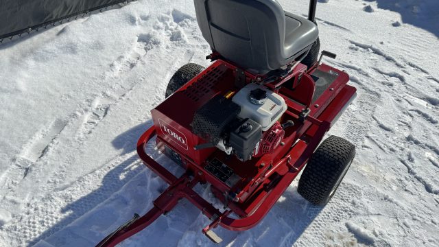 Toro-GreensPro-Greens-Roller-5.jpeg.228f7b180858aa1833d704a8837cb693.jpeg