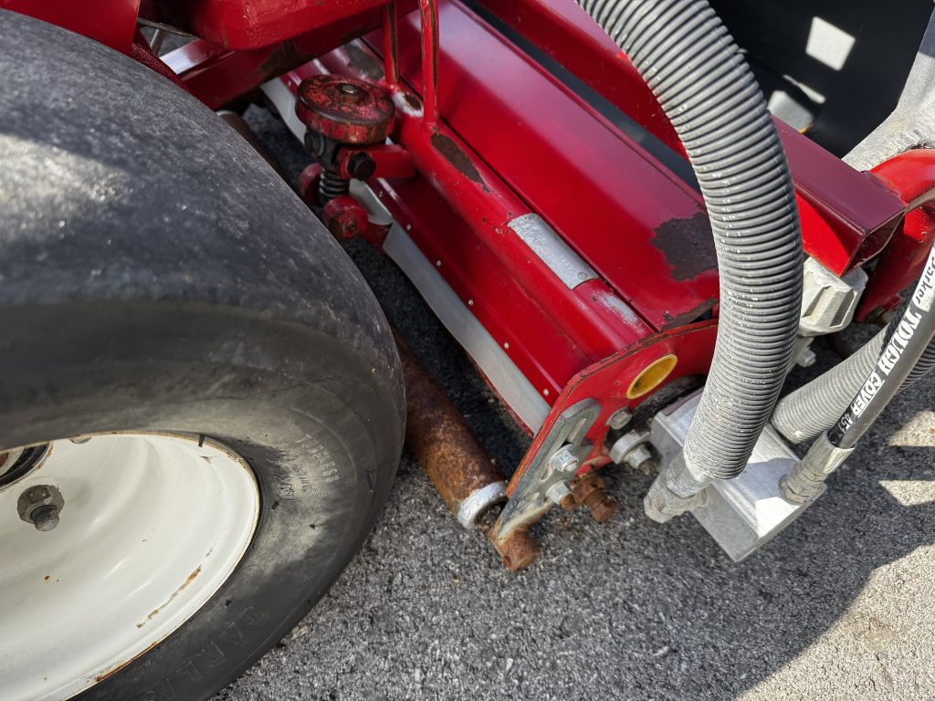 Toro-Greensmaster-3150-Greensmower-2.jpg.b900e05bd5d729d855e3524ad84fd1c9.jpg