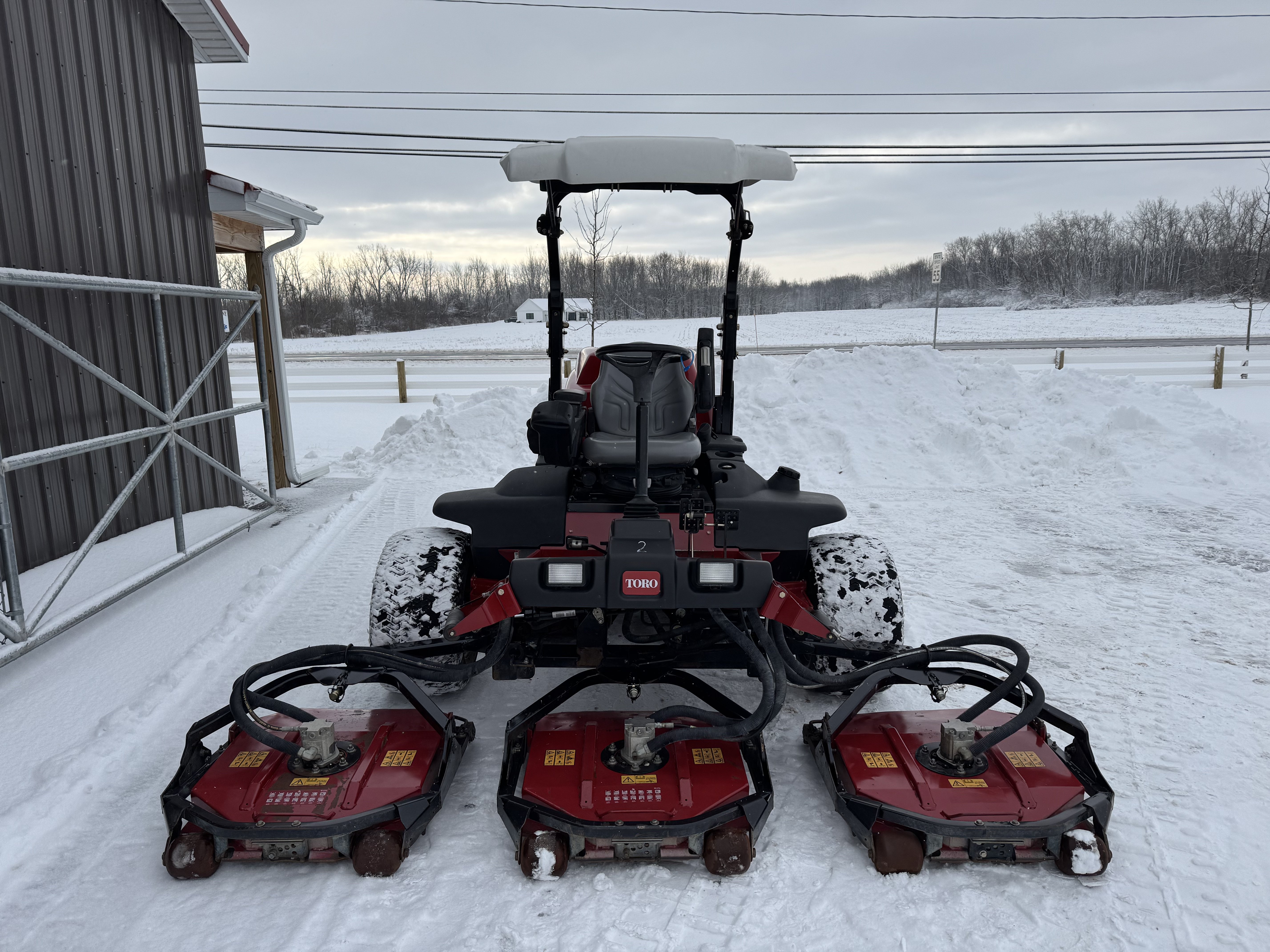 Toro-Groundsmaster-4500-Rotary-Mower-4.jpeg.eef5f519120c6f93ac32b2b2c5cca8eb.jpeg
