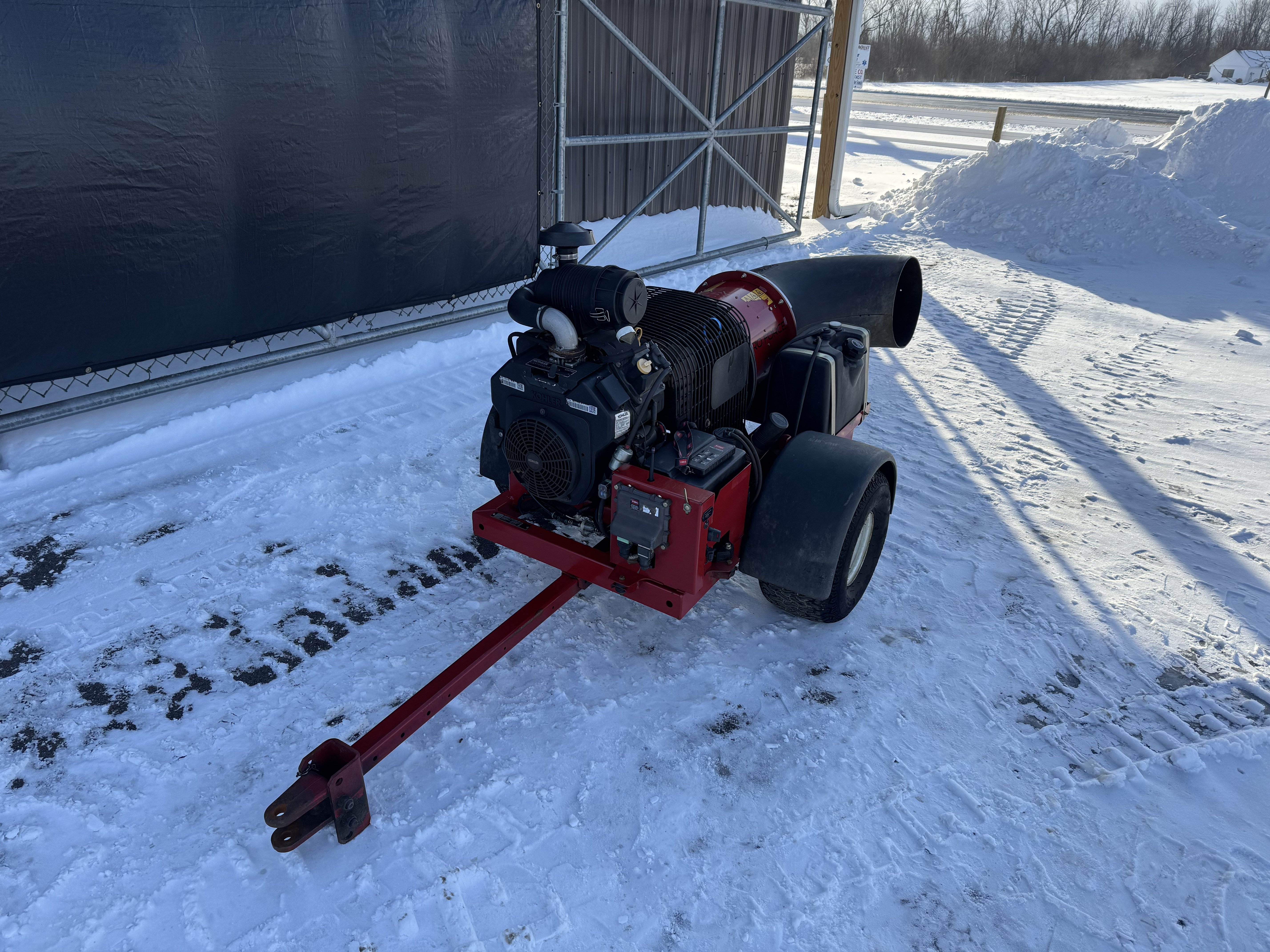 Toro-ProForce-Blower-2.jpeg.c6075176dfbeb646f26d844bf66e6e5f.jpeg