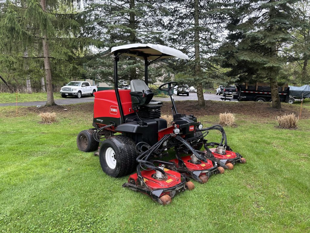 Toro4300.jpg.1dfeb9403da6a6cd0f9fcd8ba4aa5093.jpg