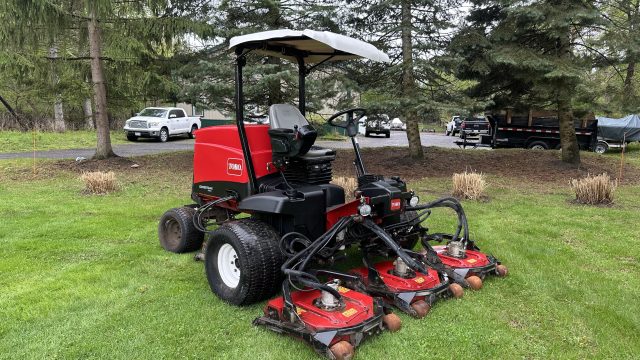 Toro4300.jpg.1dfeb9403da6a6cd0f9fcd8ba4aa5093.jpg