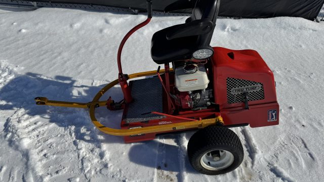 Tru-Turf-RS48-11D-Spiker-Greens-Roller-3.jpeg.f2d96253690b4436376ef3ed66152b9f.jpeg