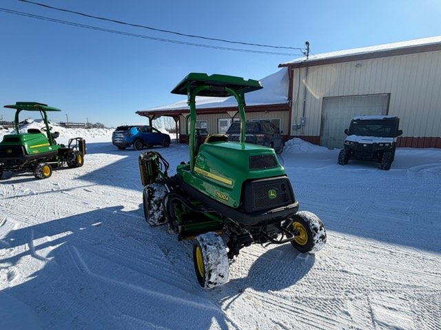 johndeere065364.jpg.8cc823ebf6ee14dabac562c31688625e.jpg