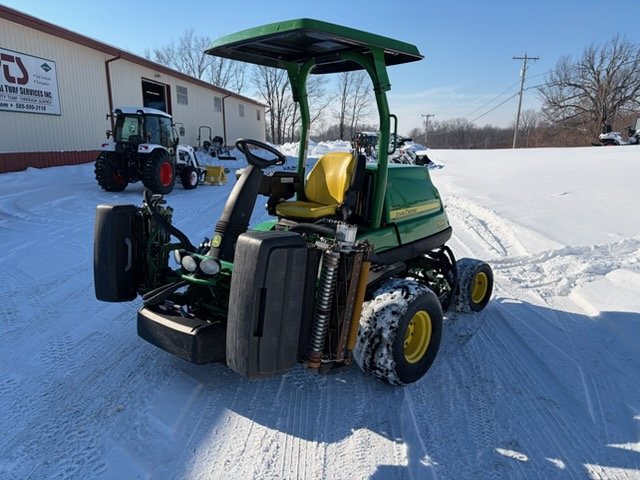 johndeere2065364.jpg.42dbb339c20ed0e163fc0b55c6099c22.jpg